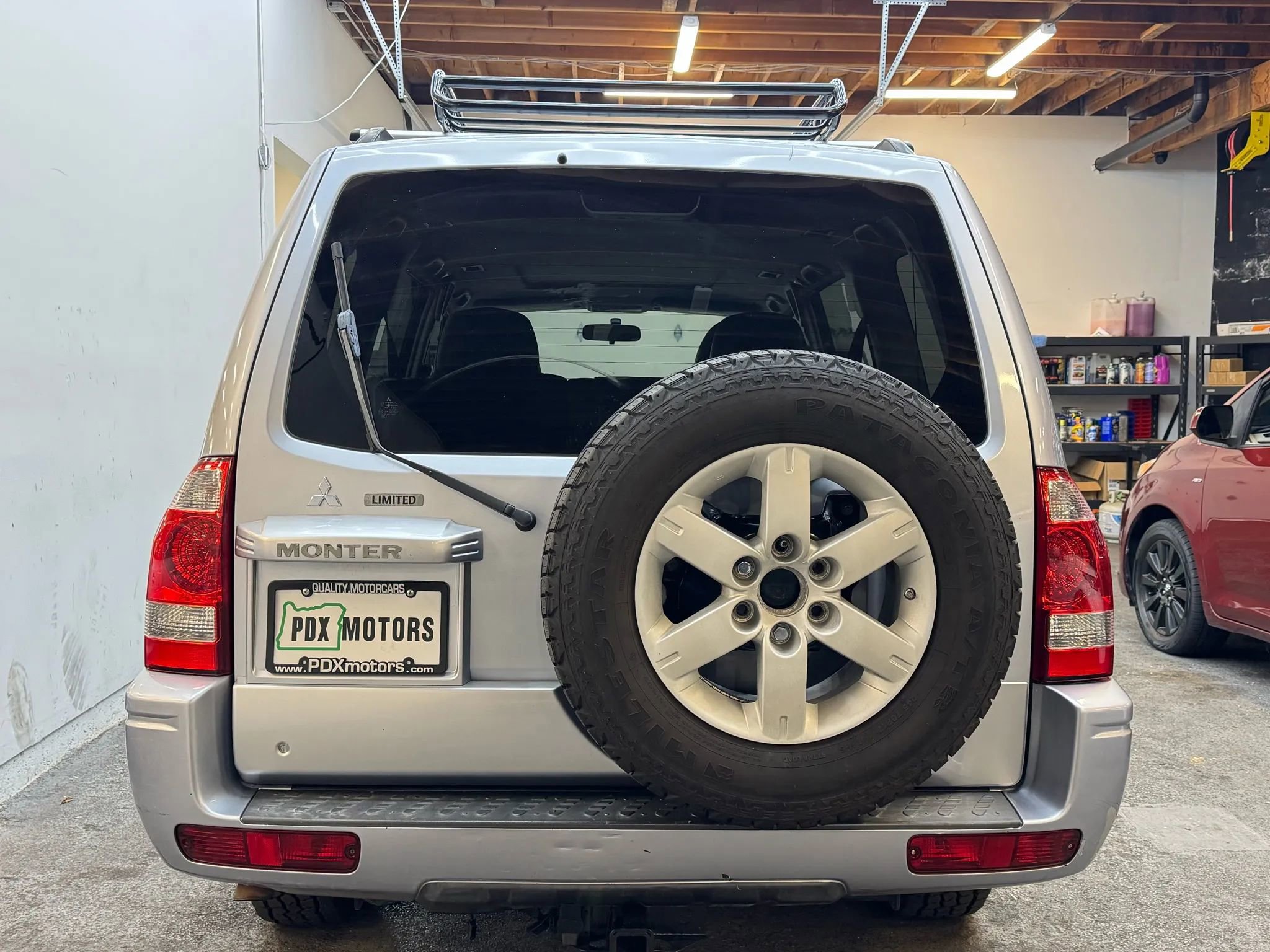 Used 2005 Mitsubishi Montero Limited image 5