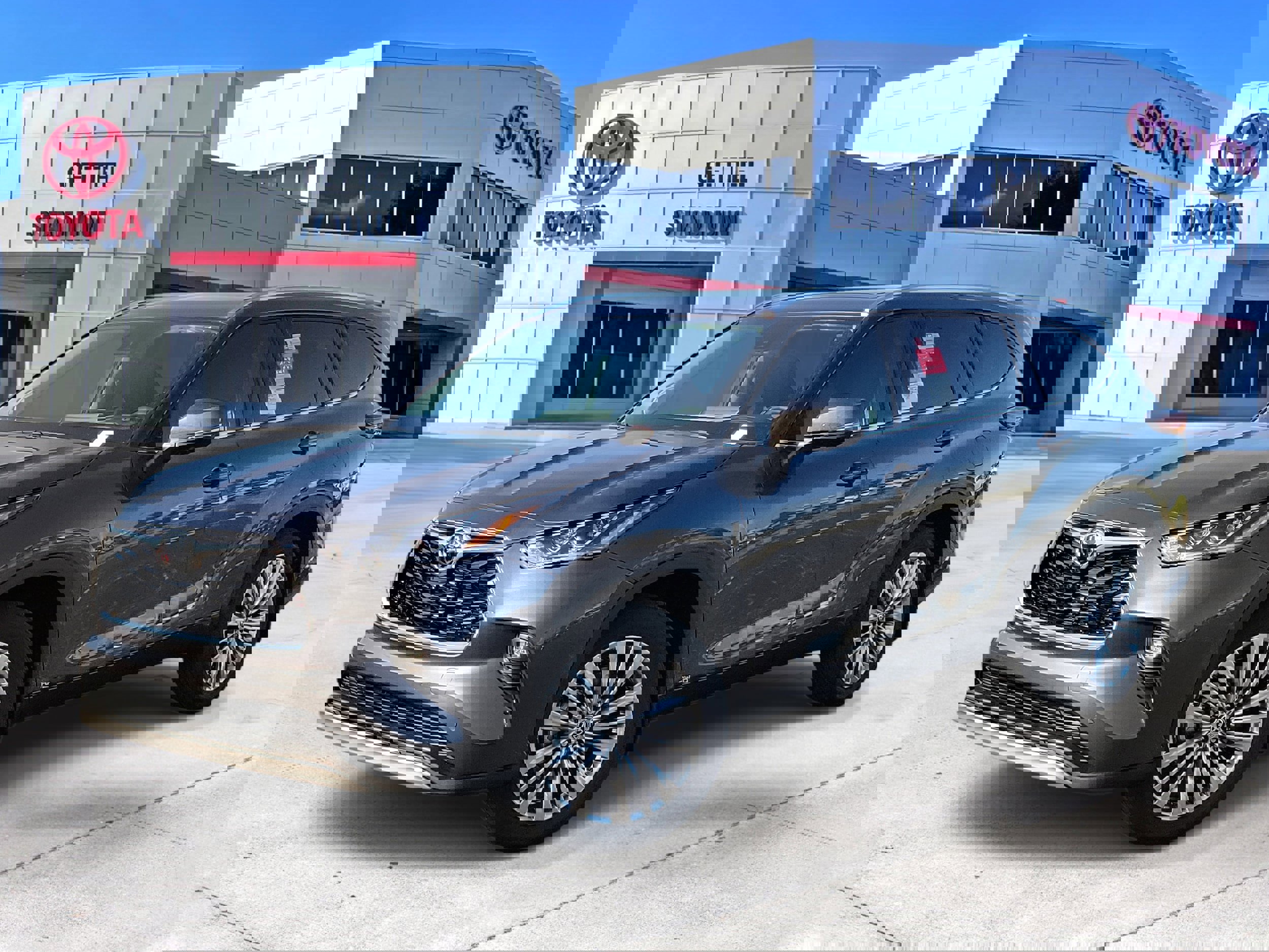 New 2025 Toyota Highlander Platinum