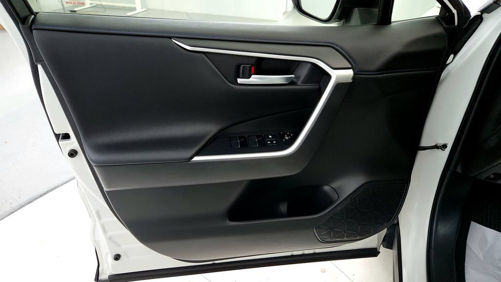Certified 2020 Toyota RAV4 XSE AWD/4WD image 23