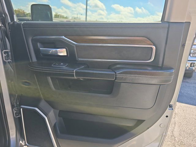 Used 2024 RAM 2500 Laramie image 19