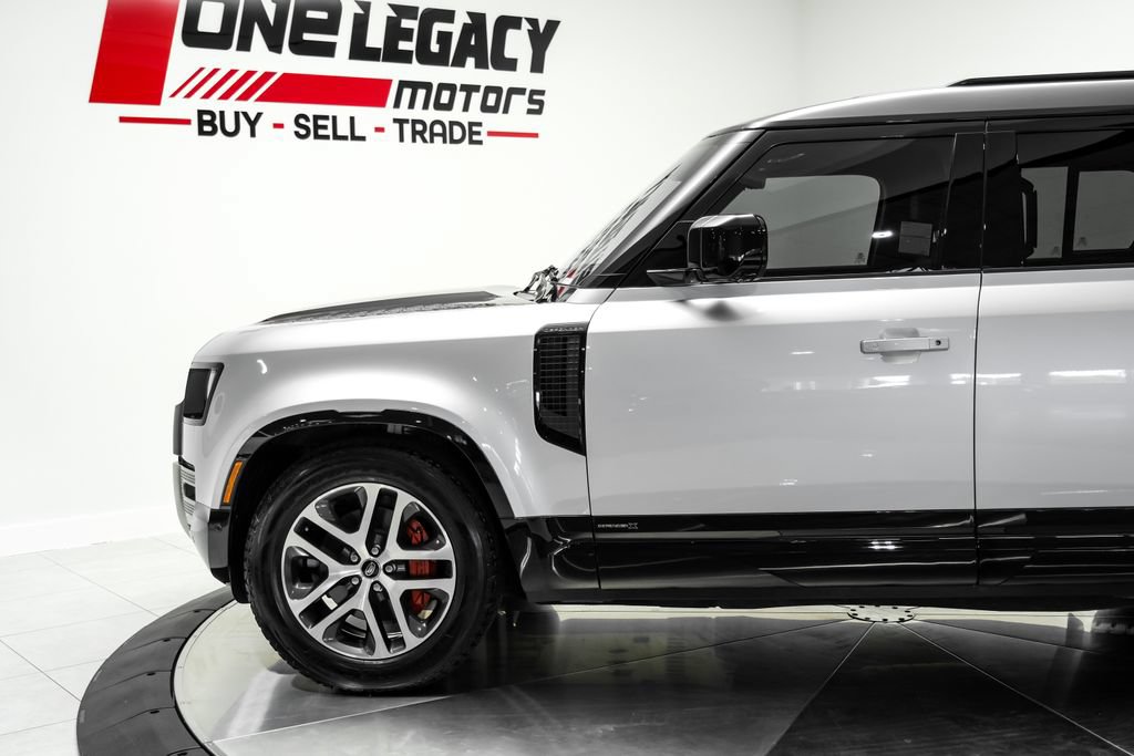 Used 2024 Land Rover Defender 130 X AWD/4WD image 14