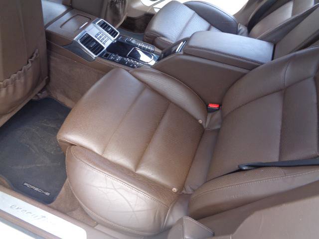 Used 2015 Porsche Panamera 4S Executive image 21