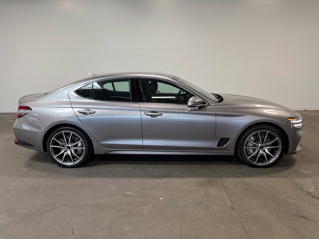 Used 2025 Genesis G70 2.5T RWD image 2