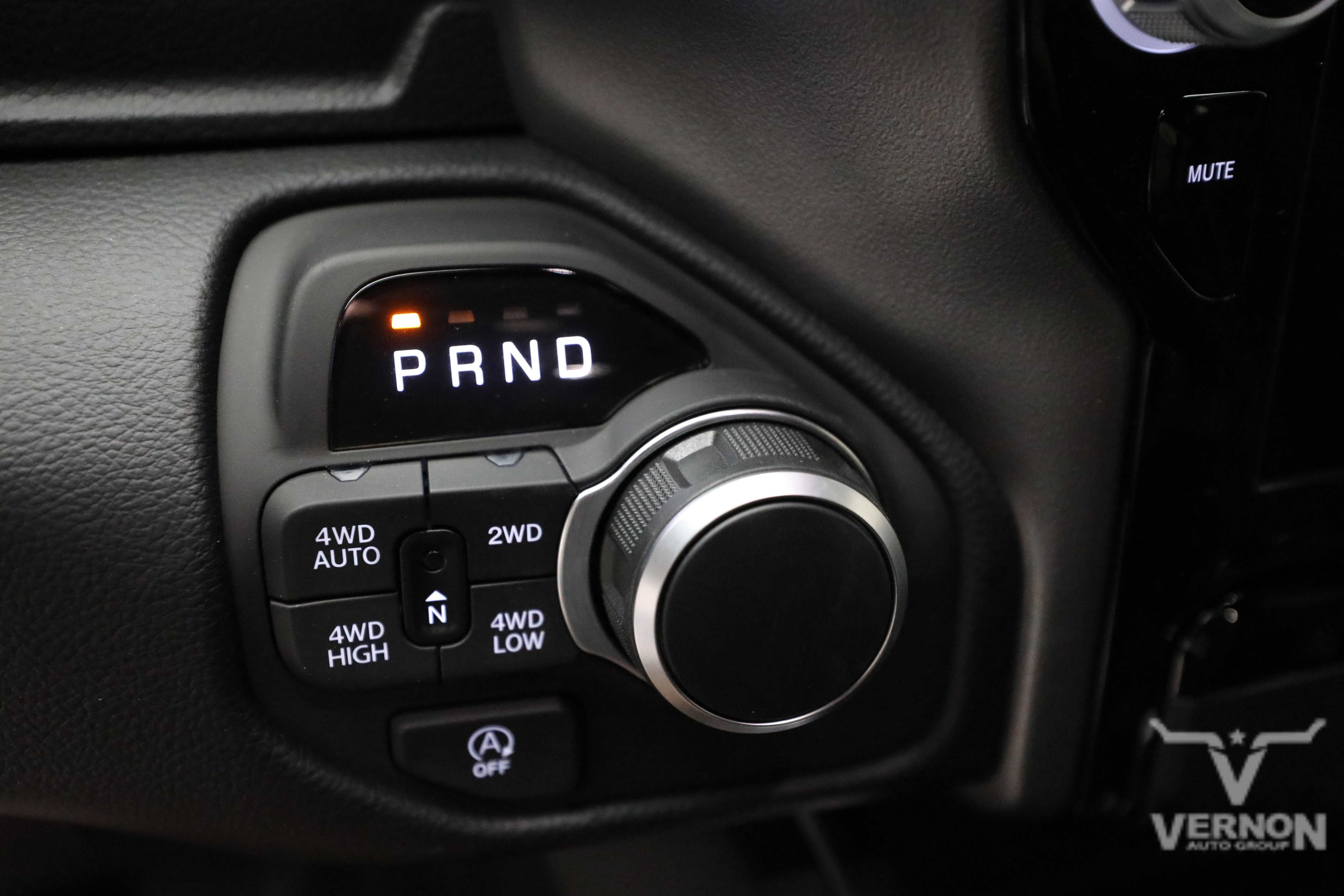 New 2026 RAM 1500 4x4 Crew Cab image 22