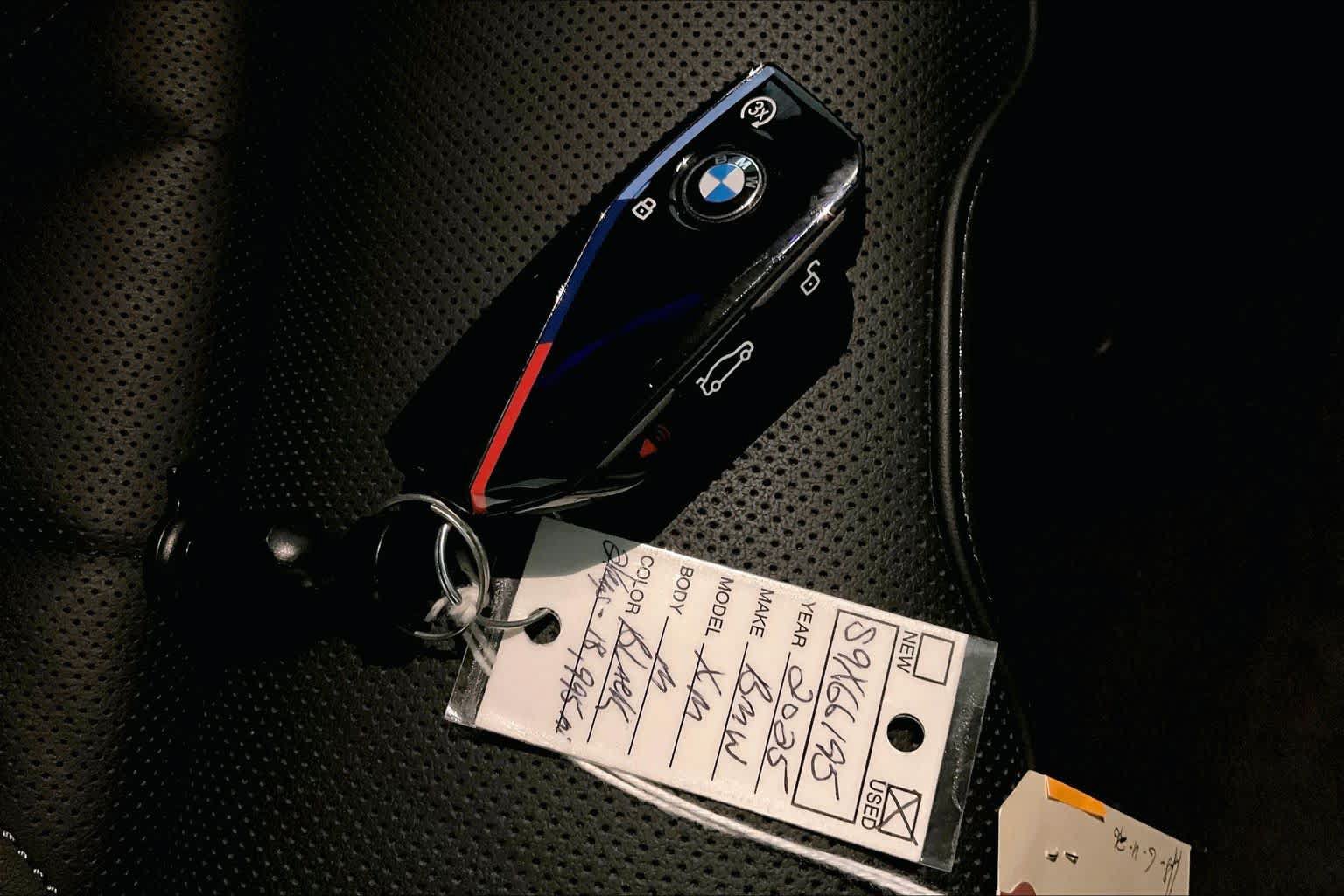 Certified 2025 BMW XM AWD/4WD image 13