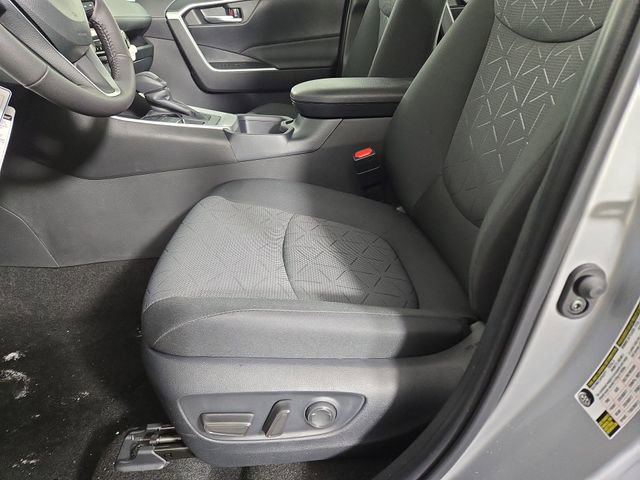 New 2025 Toyota RAV4 XLE image 33