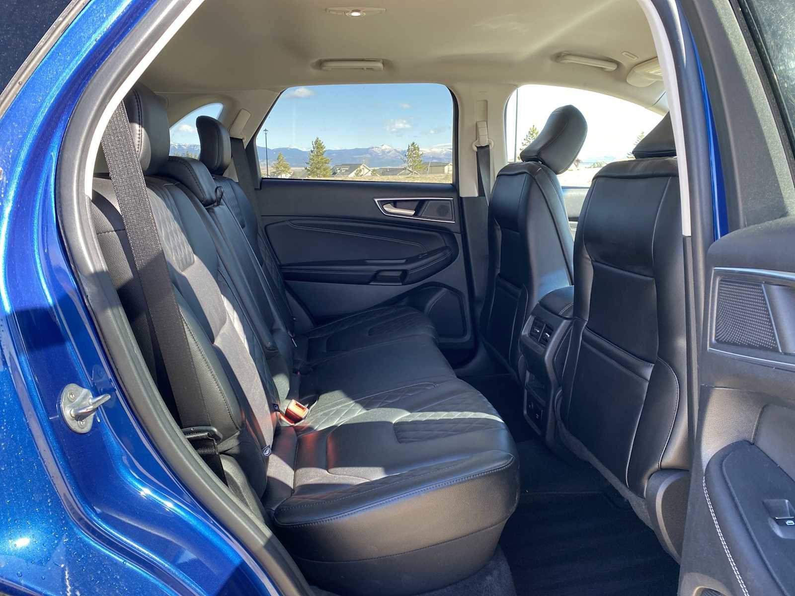 Used 2023 Ford Edge Titanium image 33