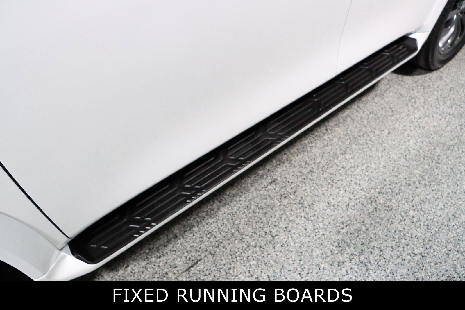 Used 2024 Nissan Armada Platinum w/ Captain's Chairs Package image 12