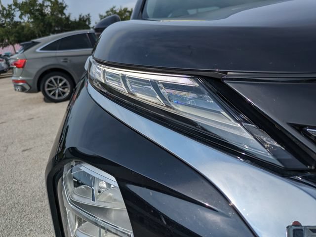 Used 2024 Mitsubishi Outlander SEL AWD/4WD image 10