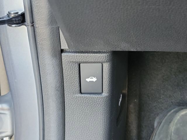 Certified 2025 Honda Accord SE image 28
