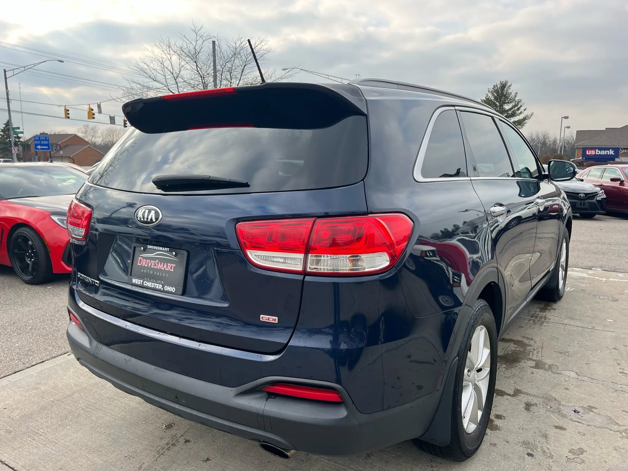 Used 2016 Kia Sorento LX image 3
