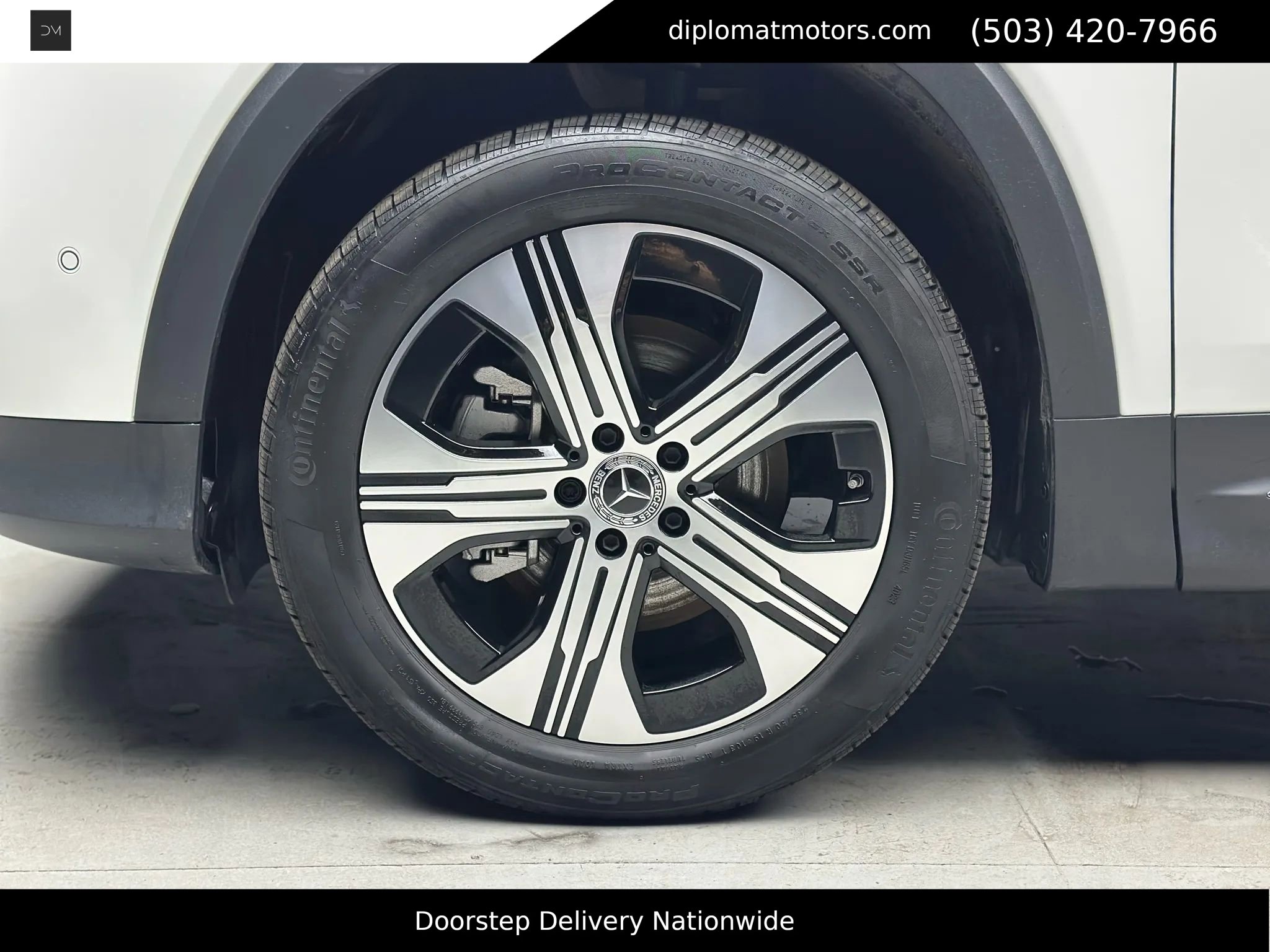 Used 2024 Mercedes-Benz EQB 300 4MATIC image 39