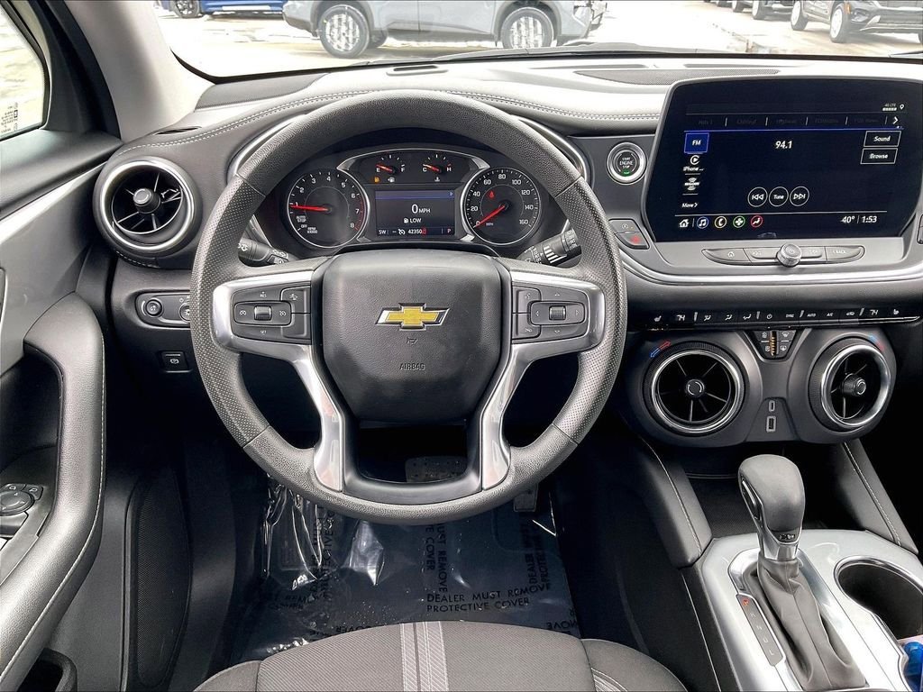 Used 2024 Chevrolet Blazer LT AWD/4WD image 16