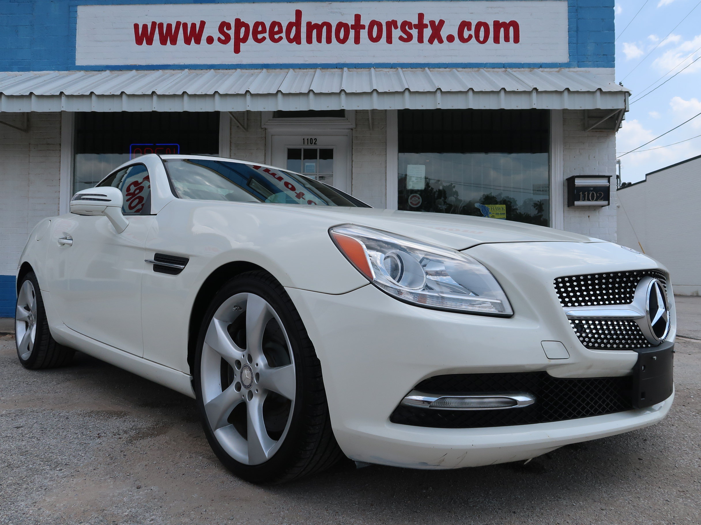 Used 2012 Mercedes-Benz SLK 350 image 6