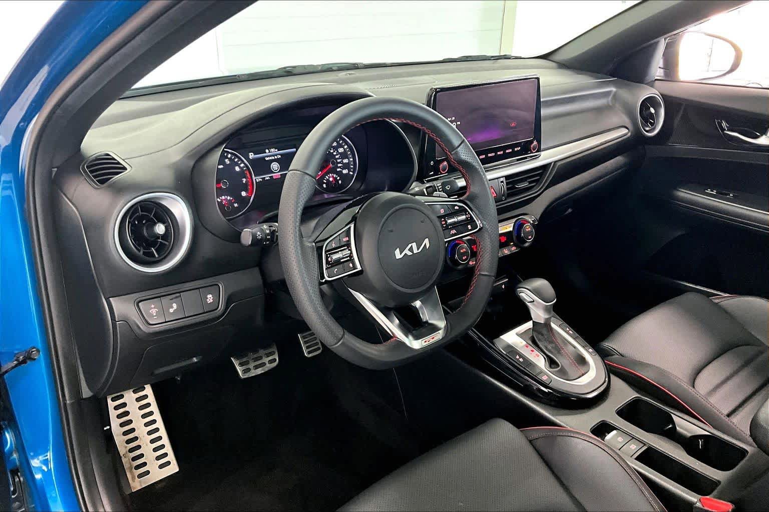 Used 2023 Kia Forte GT w/ GT2 Package FWD image 2