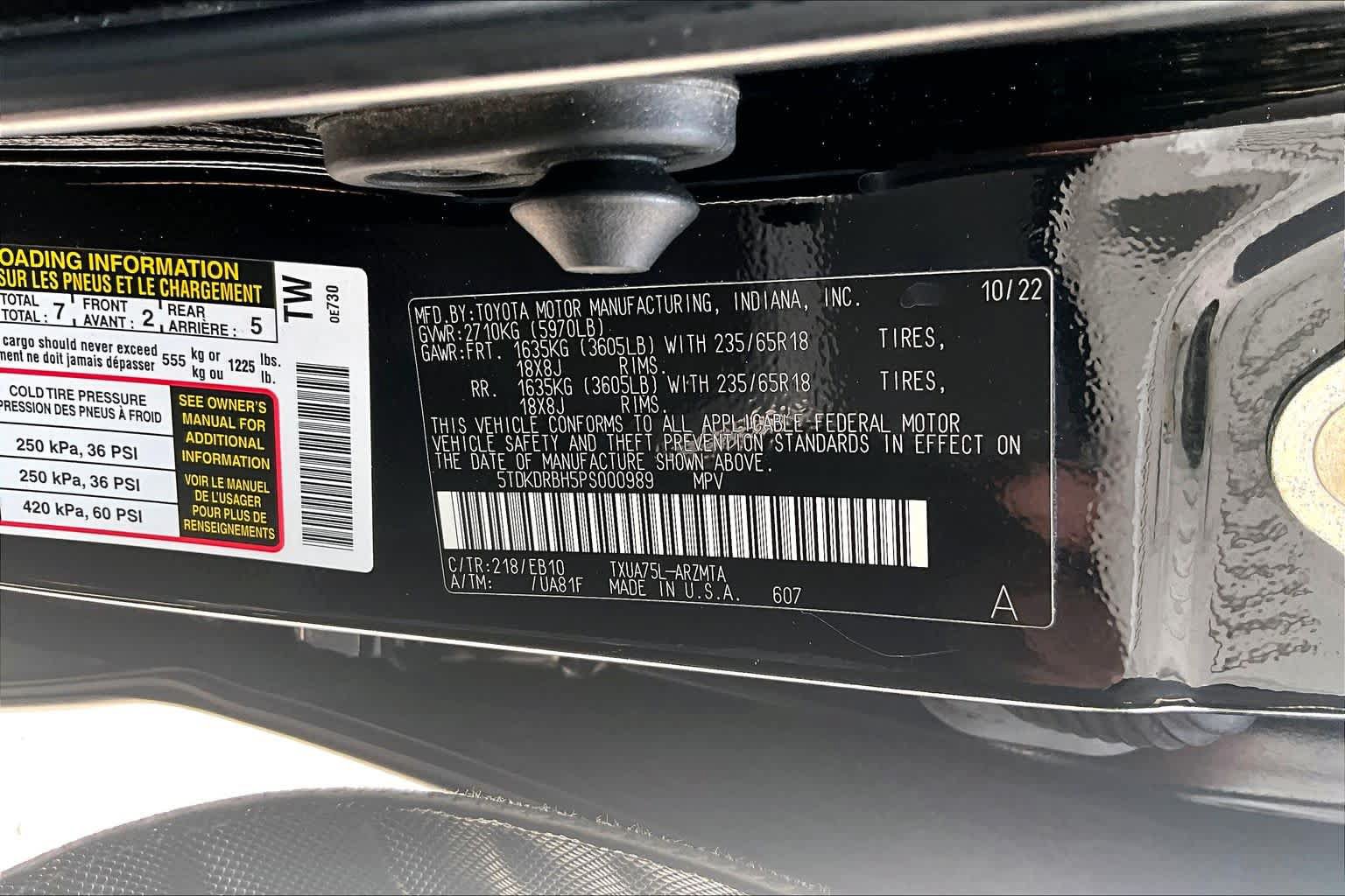 Used 2023 Toyota Highlander XLE AWD/4WD image 37