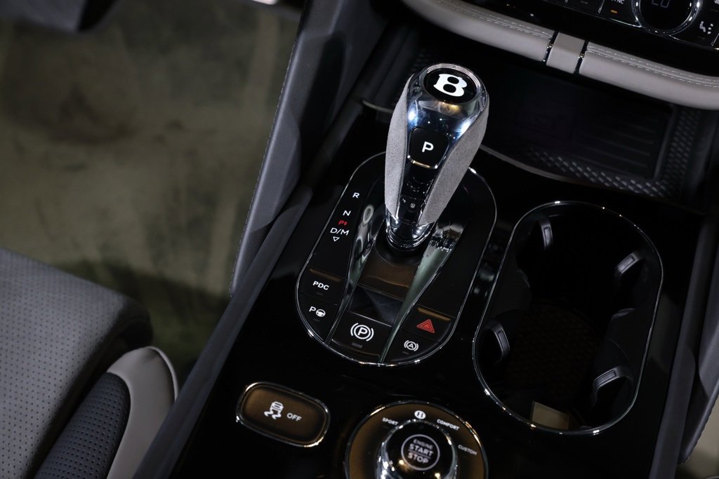 Used 2022 Bentley Bentayga S V8 image 27