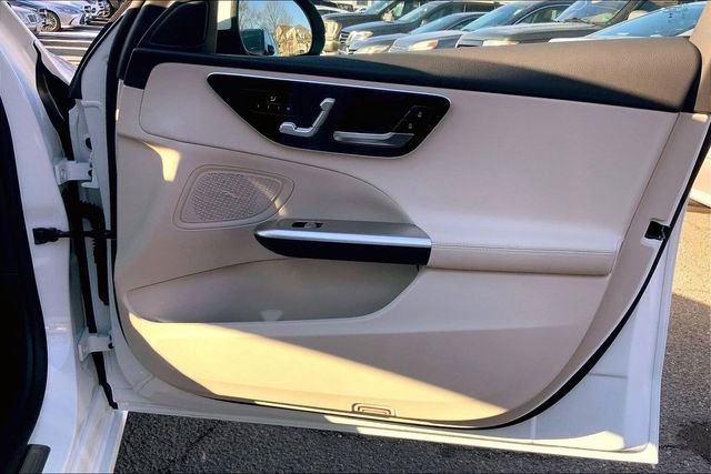 Used 2025 Mercedes-Benz C 300 4MATIC Sedan image 19