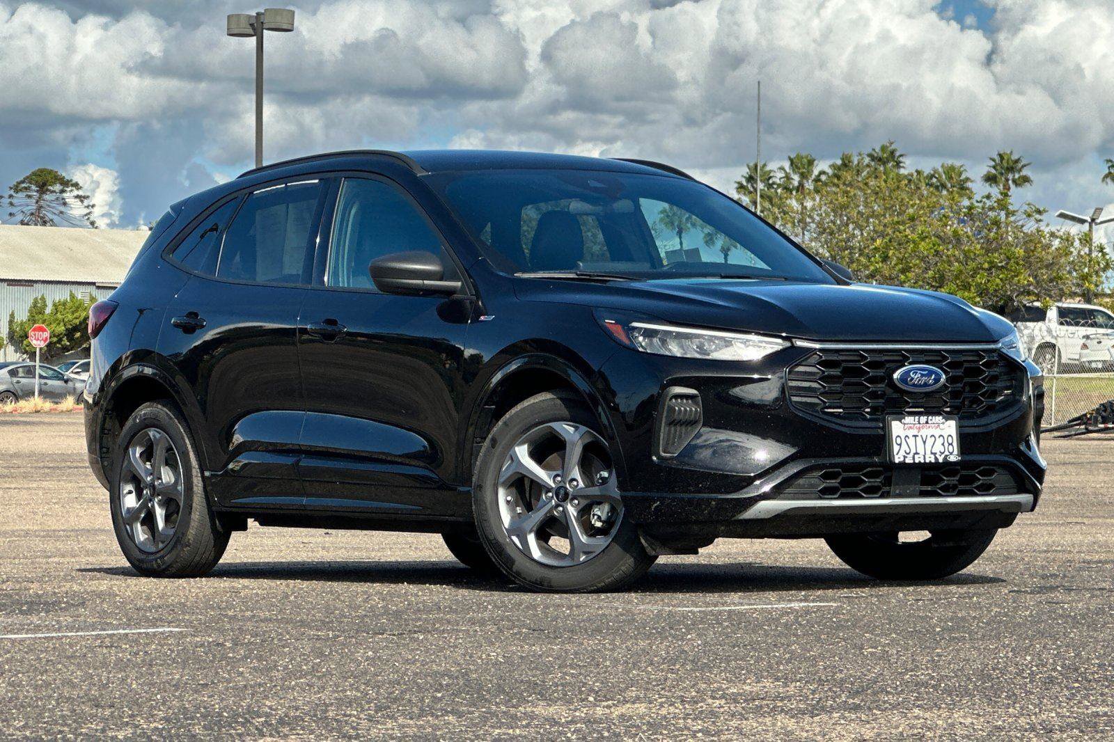 New 2024 Ford Escape ST-Line w/ Equipment Group 301A image 1