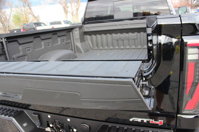 Used 2025 GMC Sierra 3500 AT4 image 15