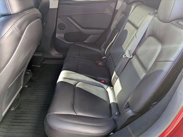 Used 2024 Tesla Model Y Performance image 18