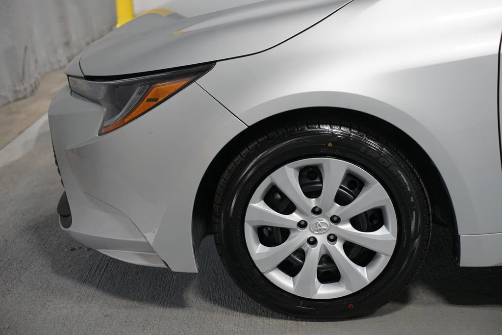 Certified 2023 Toyota Corolla LE image 5