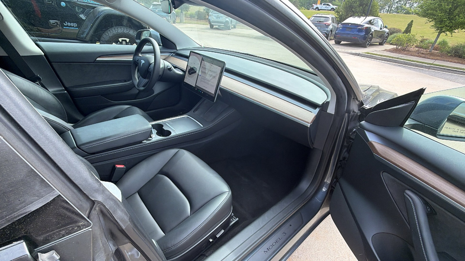 Used 2023 Tesla Model 3 Standard Range RWD image 19
