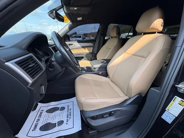 Used 2020 Volkswagen Atlas Cross Sport SE w/ Towing Package AWD/4WD image 28