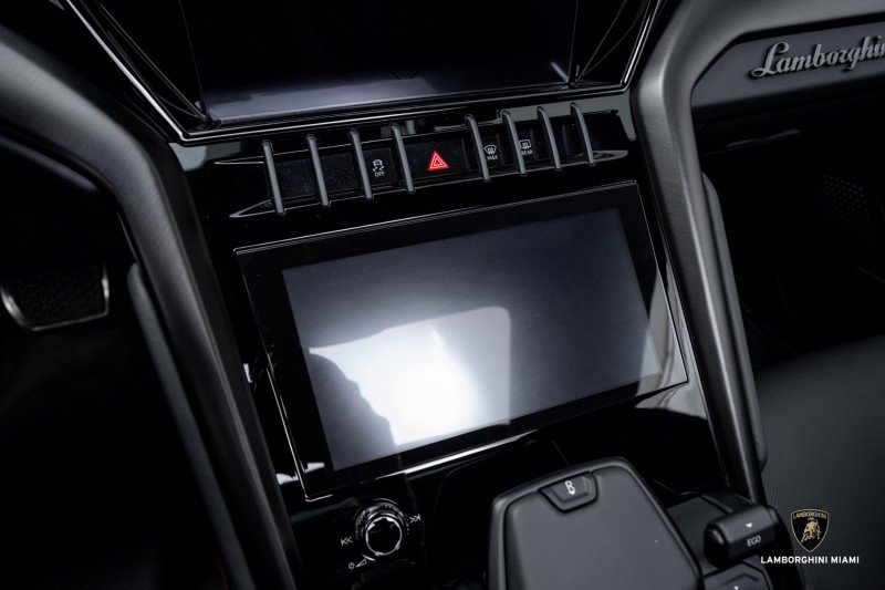 Used 2024 Lamborghini Urus S image 32