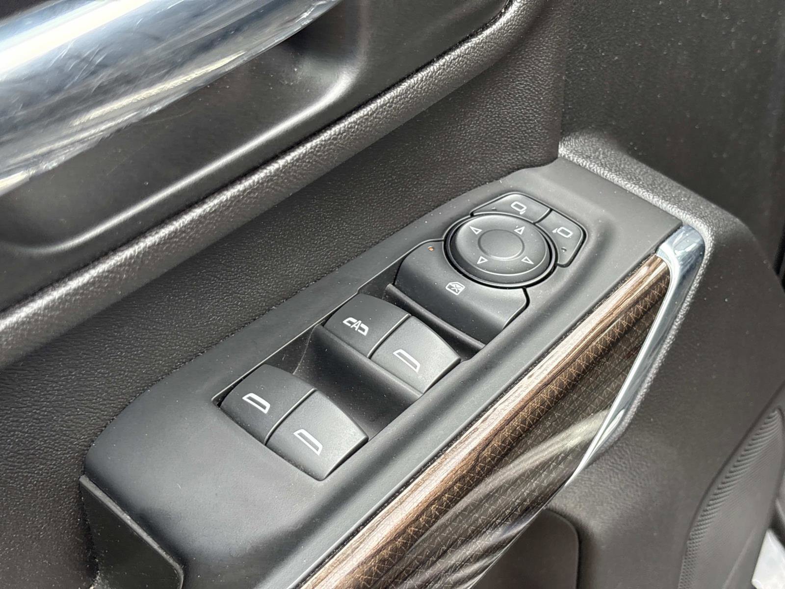 Used 2021 Chevrolet Silverado 2500 LT w/ Convenience Package AWD/4WD image 13