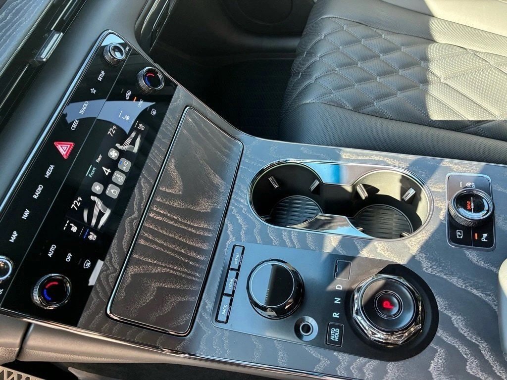 New 2026 Genesis GV80 3.5T e-SC image 10