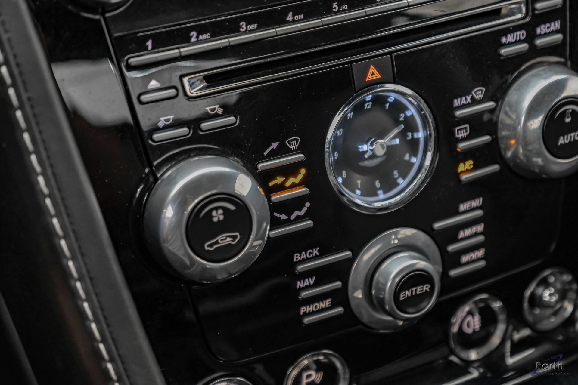 Used 2014 Aston Martin V8 Vantage S RWD image 74