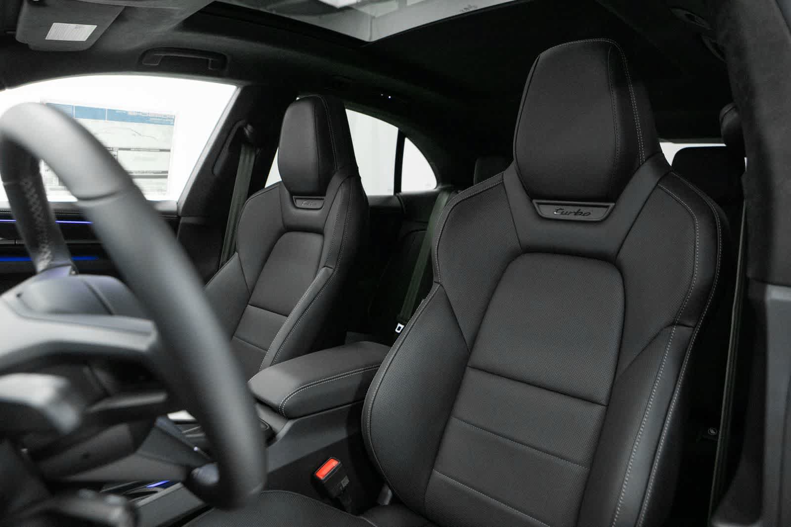 New 2026 Porsche Macan Turbo Electric AWD/4WD image 5