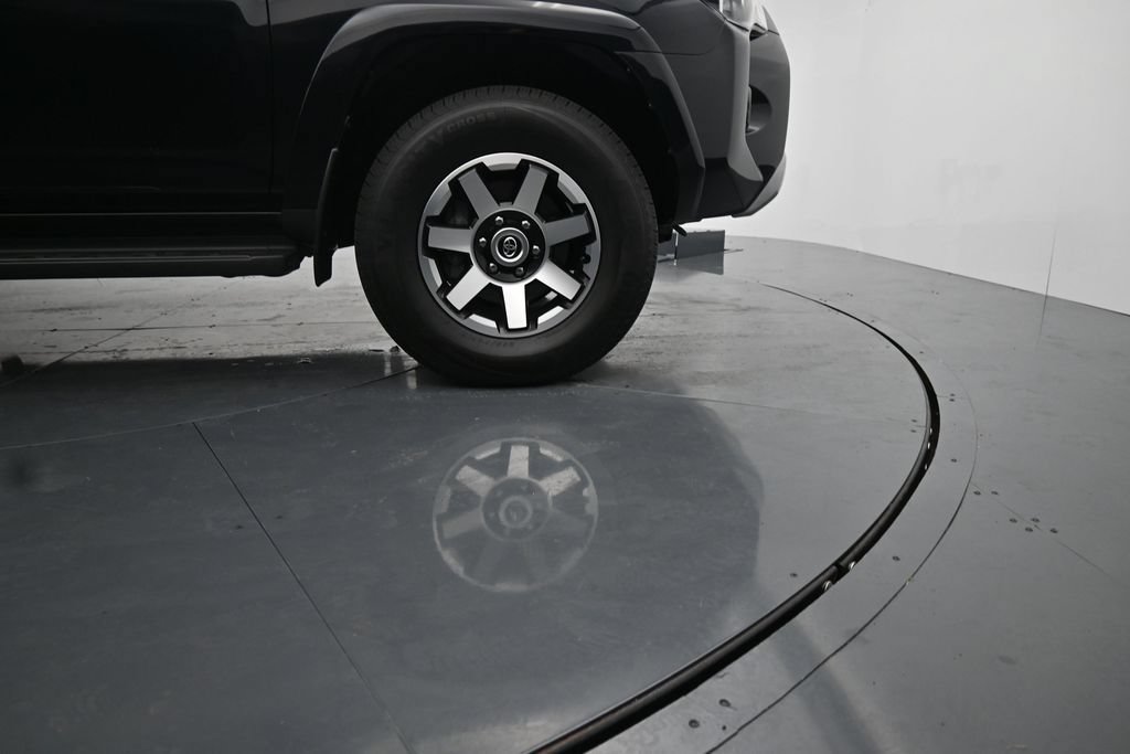 Used 2023 Toyota 4Runner TRD Off-Road Premium AWD/4WD image 11