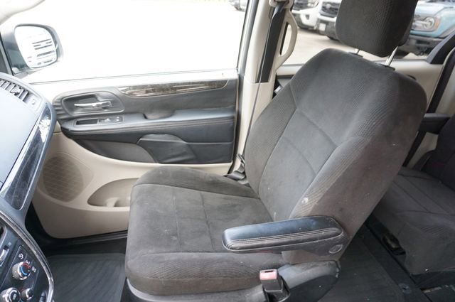 Used 2013 Dodge Grand Caravan SXT image 23