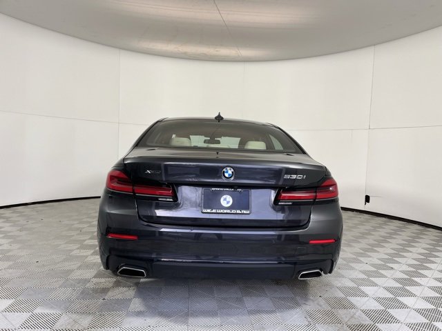 Used 2023 BMW 530i xDrive w/ Premium Package image 6