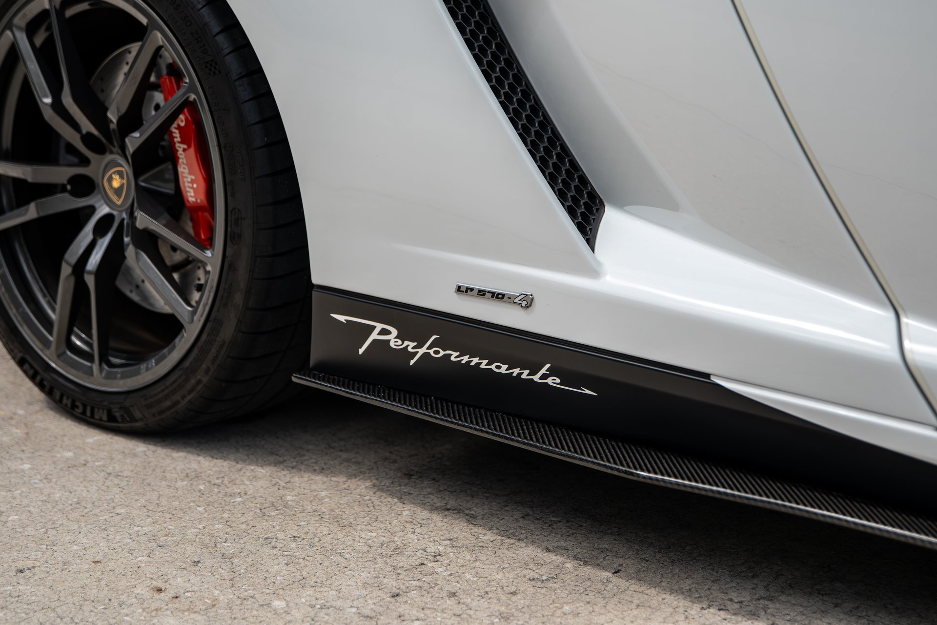 Used 2013 Lamborghini Gallardo LP 570-4 Performante AWD/4WD image 29
