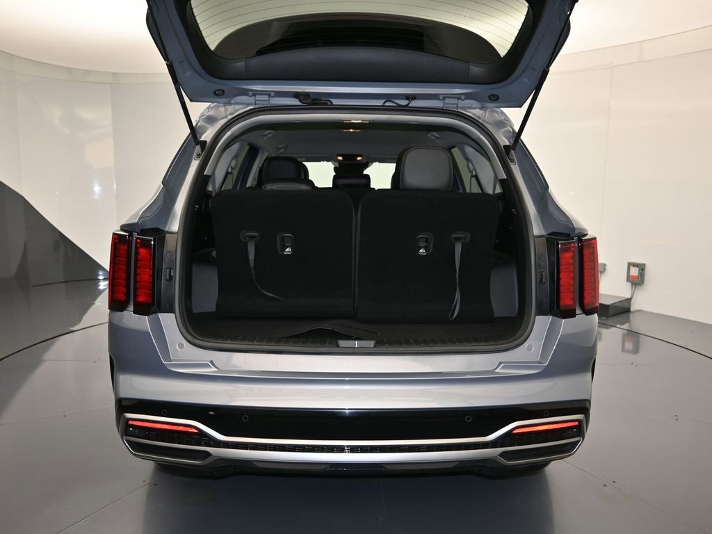 Used 2021 Kia Sorento S image 25