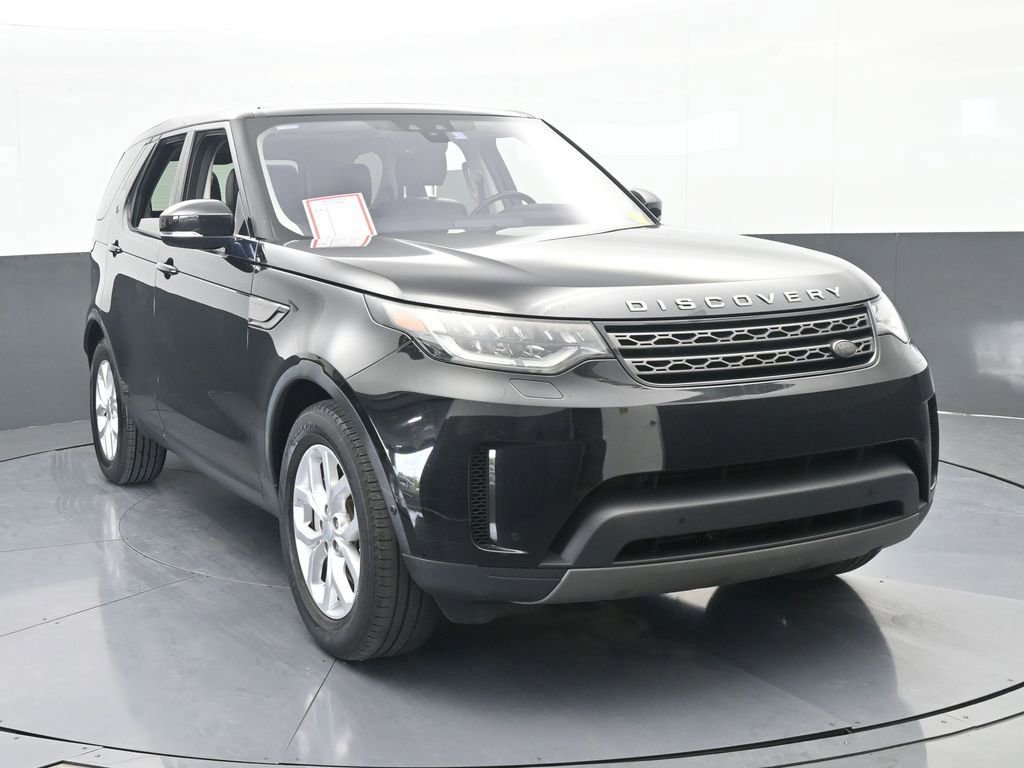 Used 2020 Land Rover Discovery SE image 9