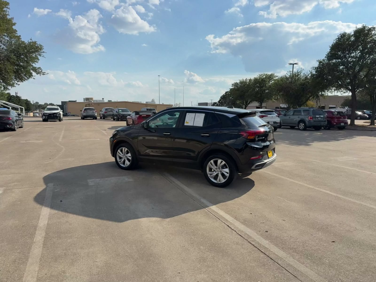 Used 2025 Buick Encore GX Preferred AWD/4WD image 9