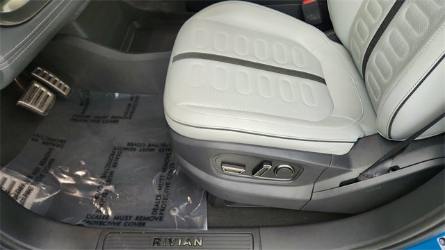 Used 2024 Rivian R1S Launch Edition image 38