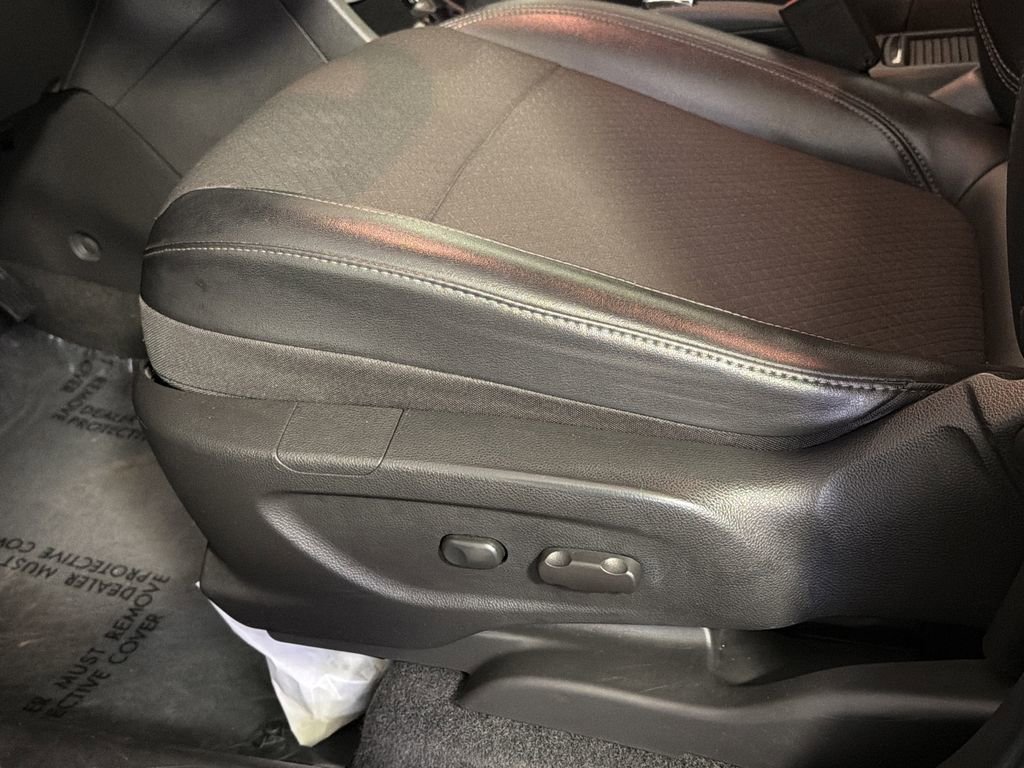 Used 2020 Buick Encore Sport Touring w/ Safety Package image 18