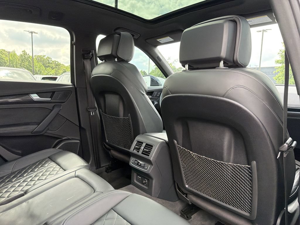 Used 2023 Audi SQ5 Prestige AWD/4WD image 17