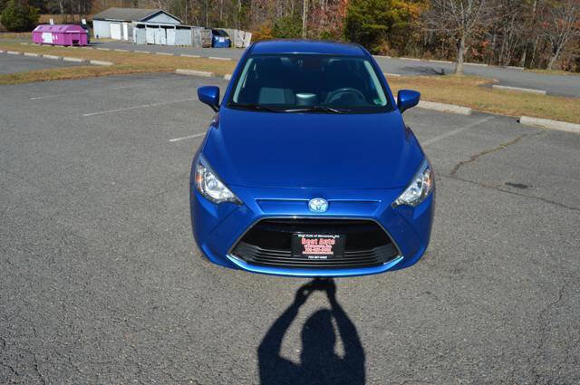 Used 2017 Toyota Yaris iA image 9