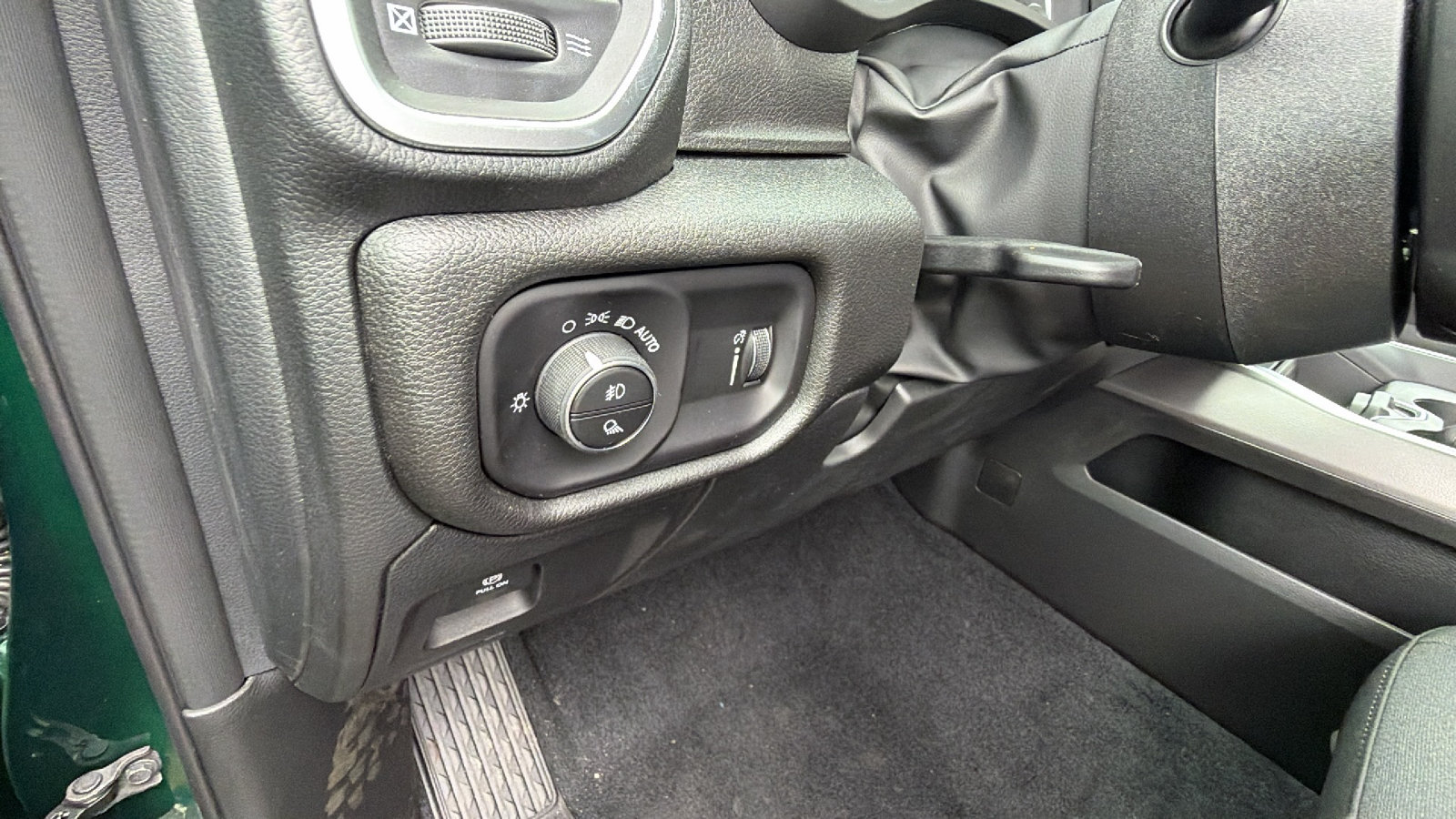 Certified 2026 RAM 1500 Express AWD/4WD image 20