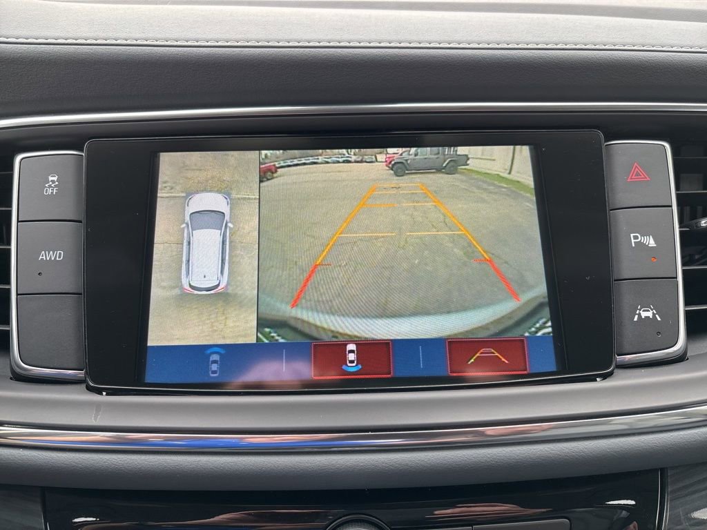 Used 2018 Buick Enclave Premium w/ LPO, Hit The Road Package AWD/4WD image 23