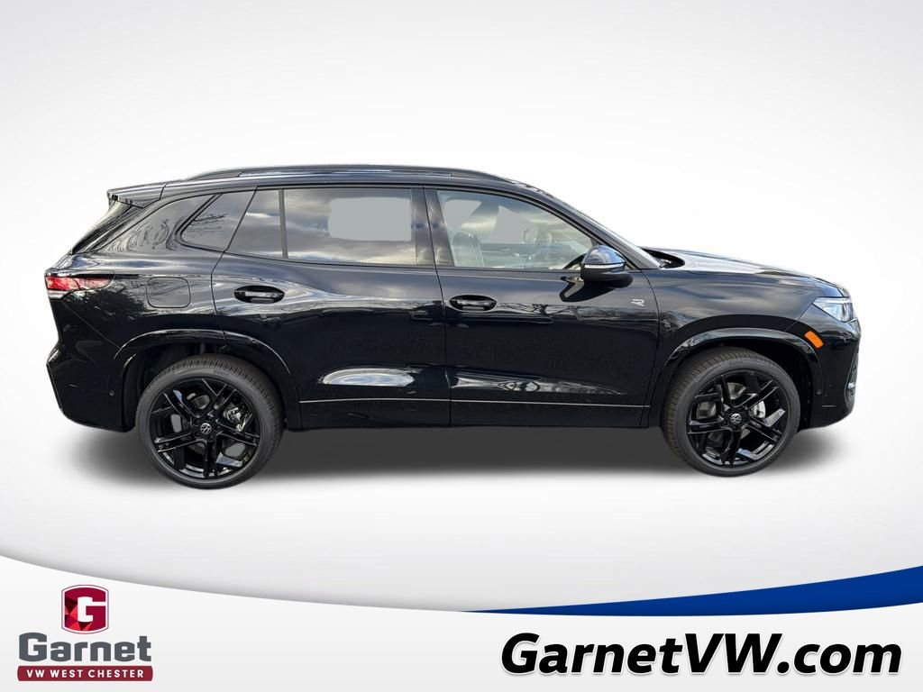 New 2026 Volkswagen Tiguan SE R-Line image 6