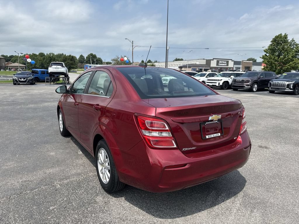 Used 2017 Chevrolet Sonic LT FWD image 4