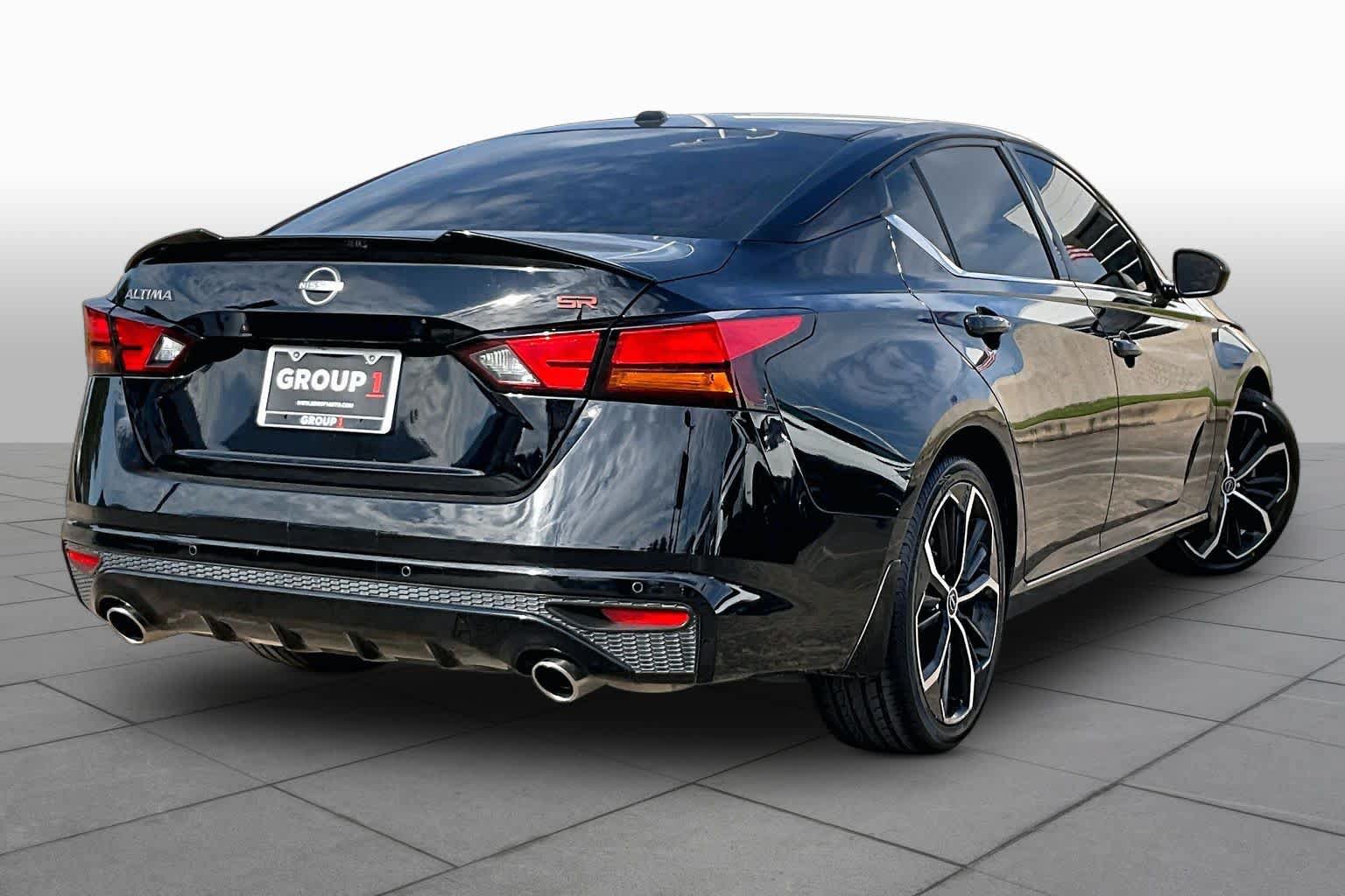 Certified 2024 Nissan Altima 2.5 SR w/ SR Premium Package FWD image 13