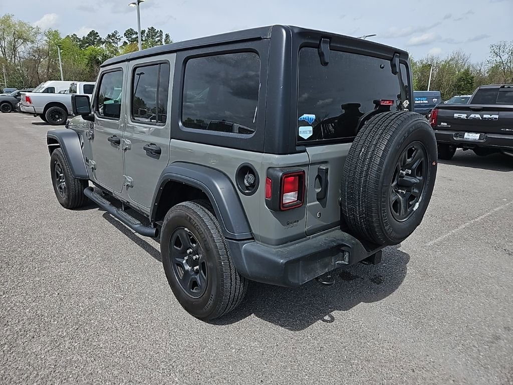 Used 2023 Jeep Wrangler Sport image 5